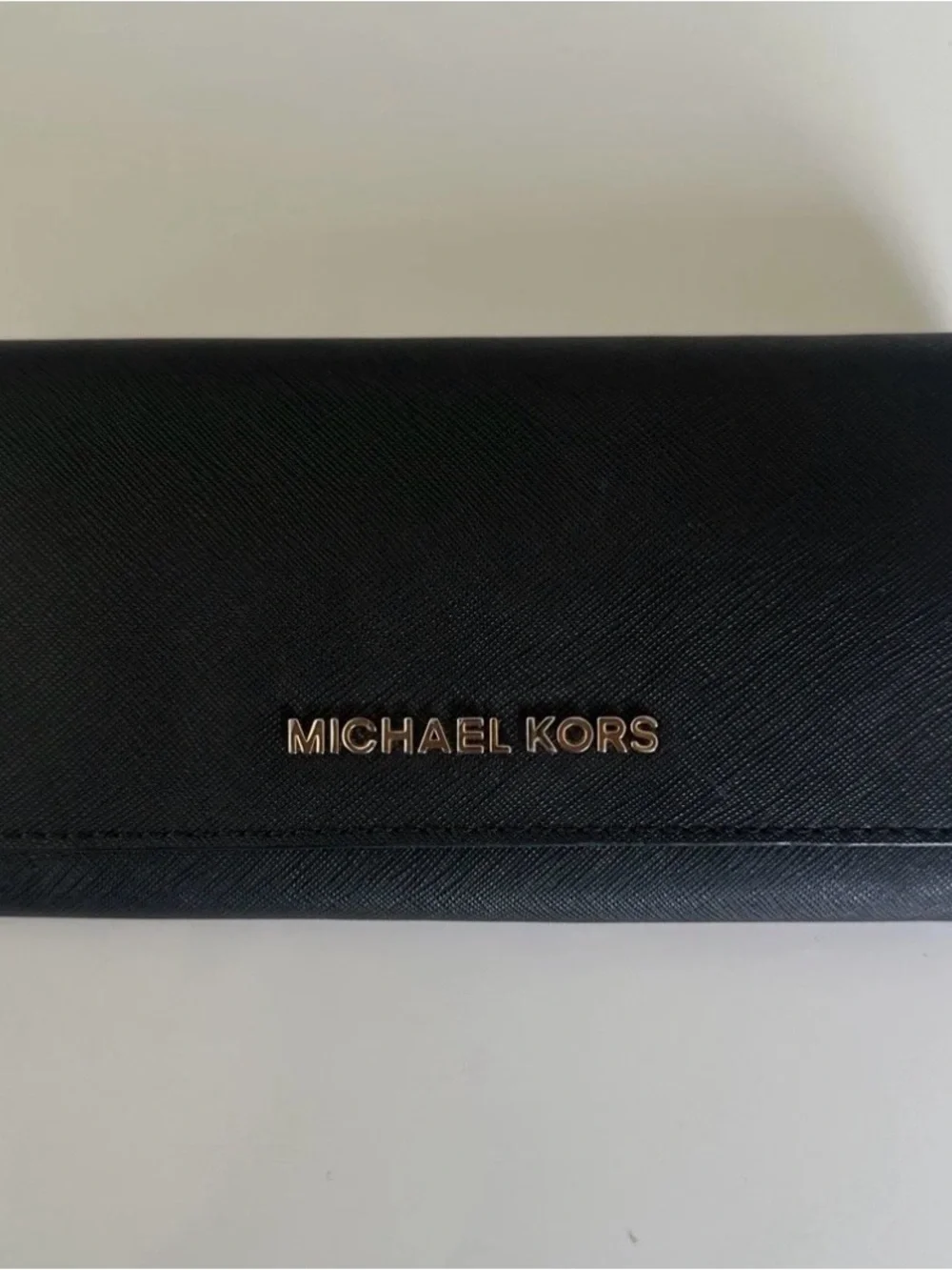Michael Kors Black Wallet with Gold Logo Plaque - Picture 1 of 6